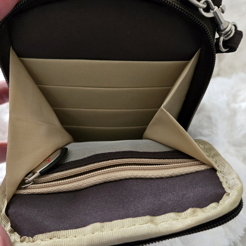 Wallet - Picture 4 of 7